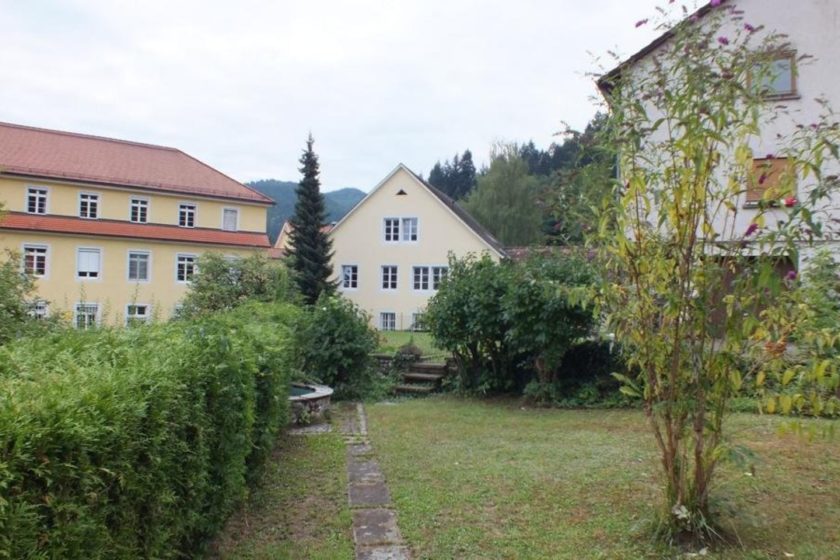 Blick auf das Grundstück