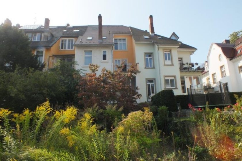 Hausrückseite