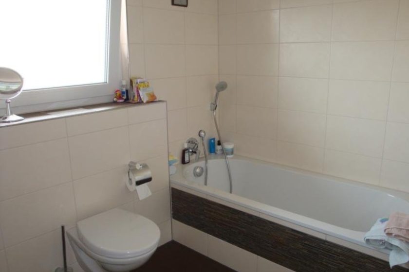 Bad m. Wanne