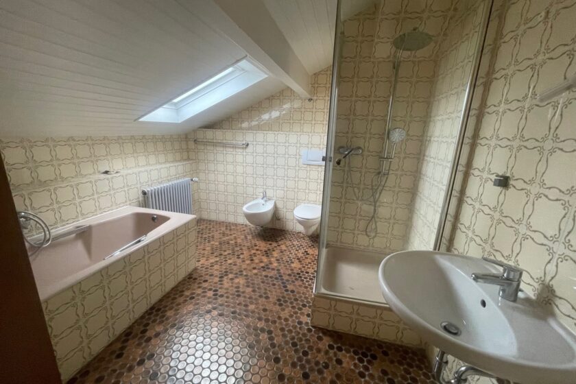 Badezimmer DG