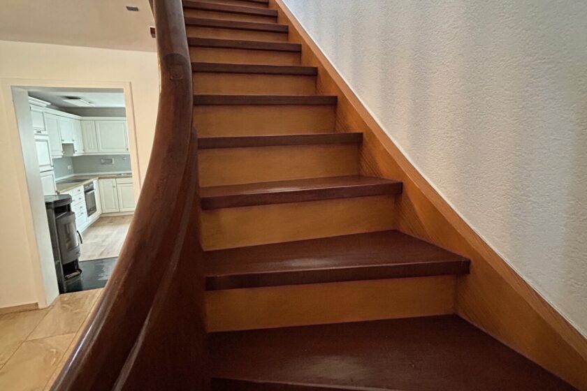 Treppe ins 1.OG