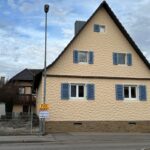 Hausvorderseite m.Garten