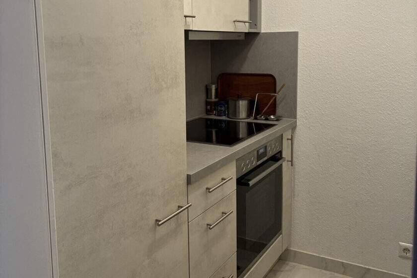 Küche UG Wohnung.JPG