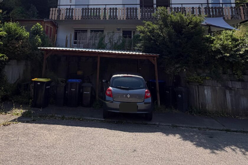 Unterstellplatz